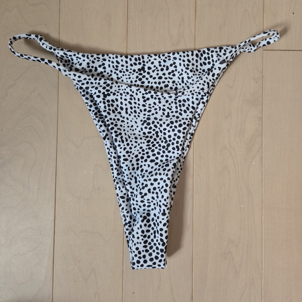 NWOT Dalmatian Speckles Swimsuit Bottoms